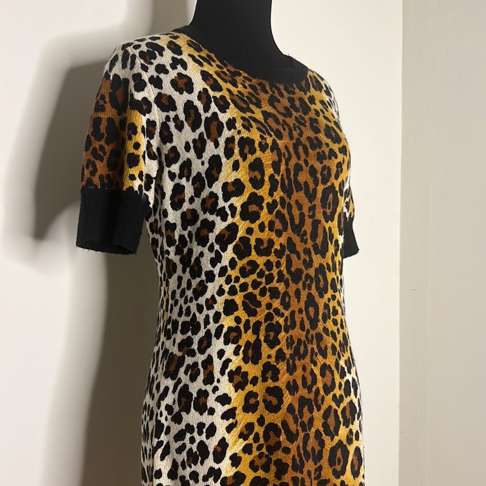 LOVE MOSCHINO Animal Leopard Print Short Sleeve Pullover Sweater Dress - Picture 6 of 13
